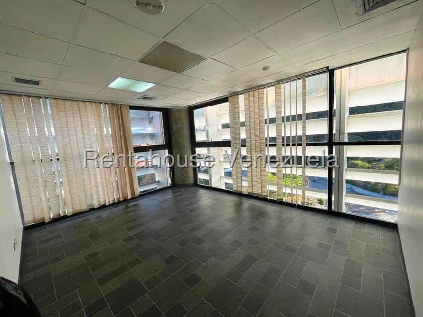 Comercial (Oficina) en Venta en Los Samanes, Distrito Metropolitano - 18