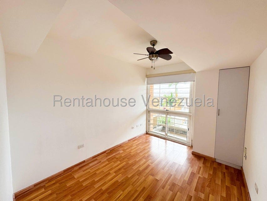 Apartamento (Duplex) en Venta en Alto Hatillo, Distrito Metropolitano - 30