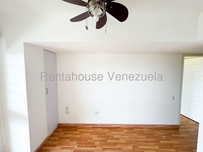Apartamento (Duplex) en Venta en Alto Hatillo, Distrito Metropolitano - 32