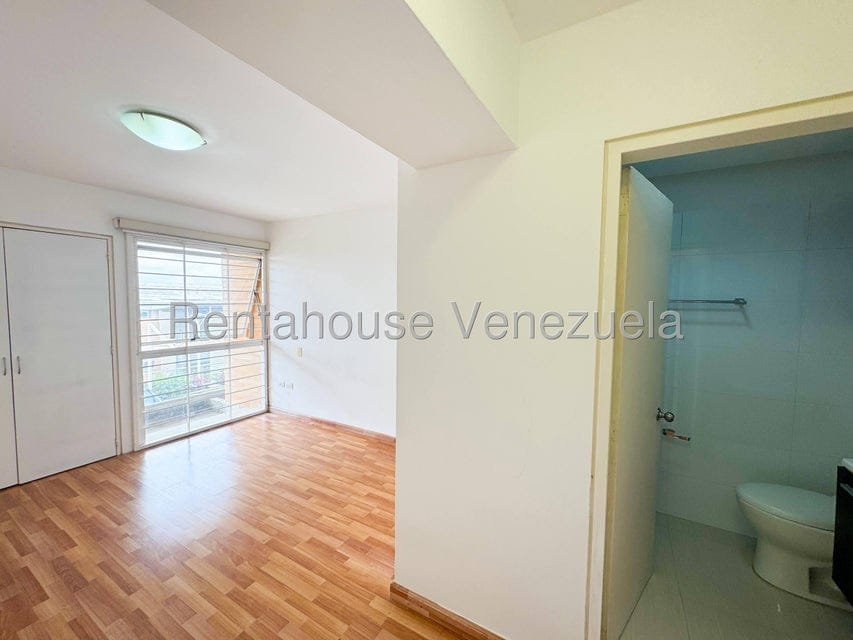 Apartamento (Duplex) en Venta en Alto Hatillo, Distrito Metropolitano - 37