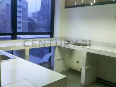 Se vende oficina en Sabana Grande Yep - 3