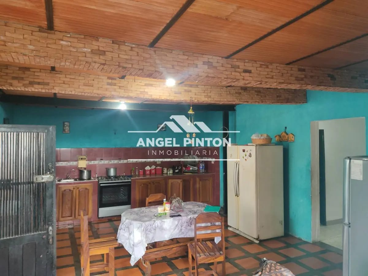 CASA VENTA RAUL LEONI MARACAIBO VENEZUELA API 9064 Augusto padilla 04129313604 - 4