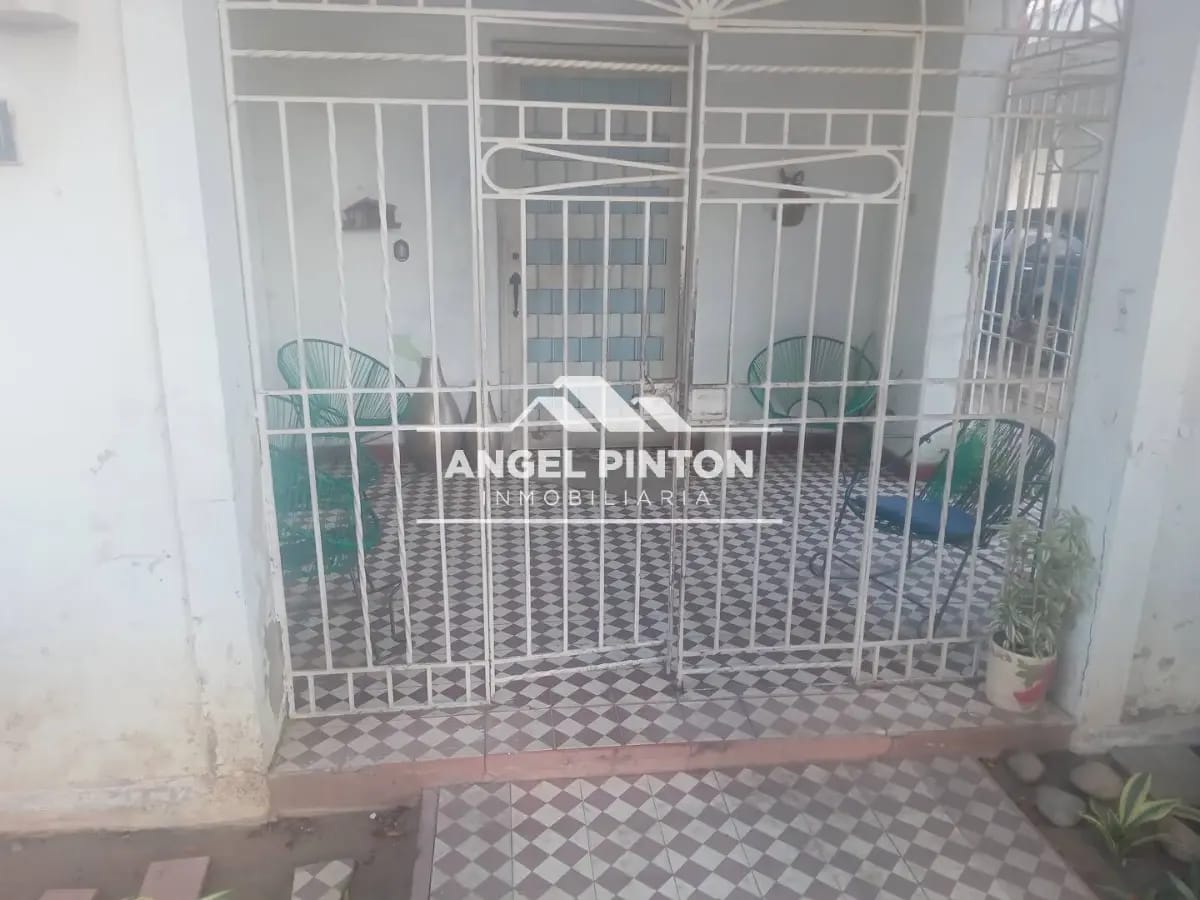 CASA COMERCIAL VENTA BELLAS ARTES MARACAIBO VENEZUELA API 8998