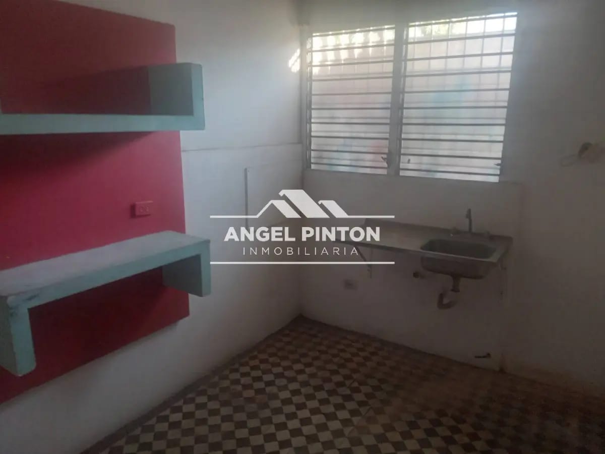 CASA COMERCIAL VENTA BELLAS ARTES MARACAIBO VENEZUELA API 8998 - 17