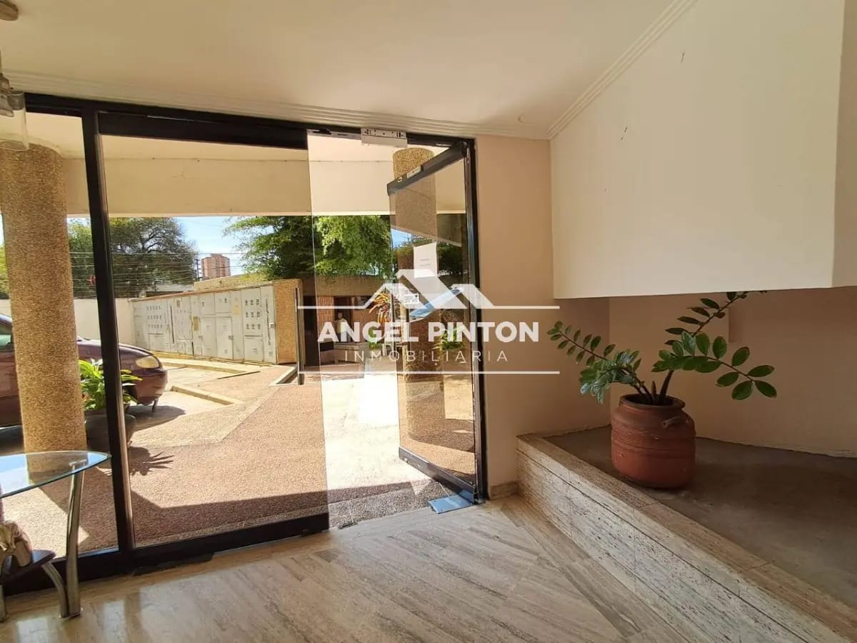 APARTAMENTO ALQUILER AV BELLA VISTA MARACAIBO VENEZUELA API 9038 - 6