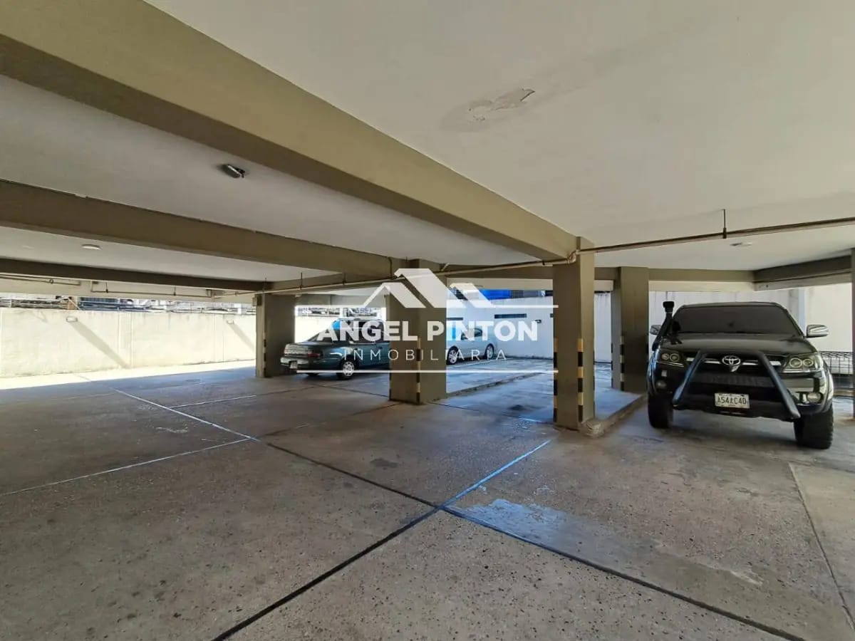 APARTAMENTO ALQUILER AV BELLA VISTA MARACAIBO VENEZUELA API 9038 - 8