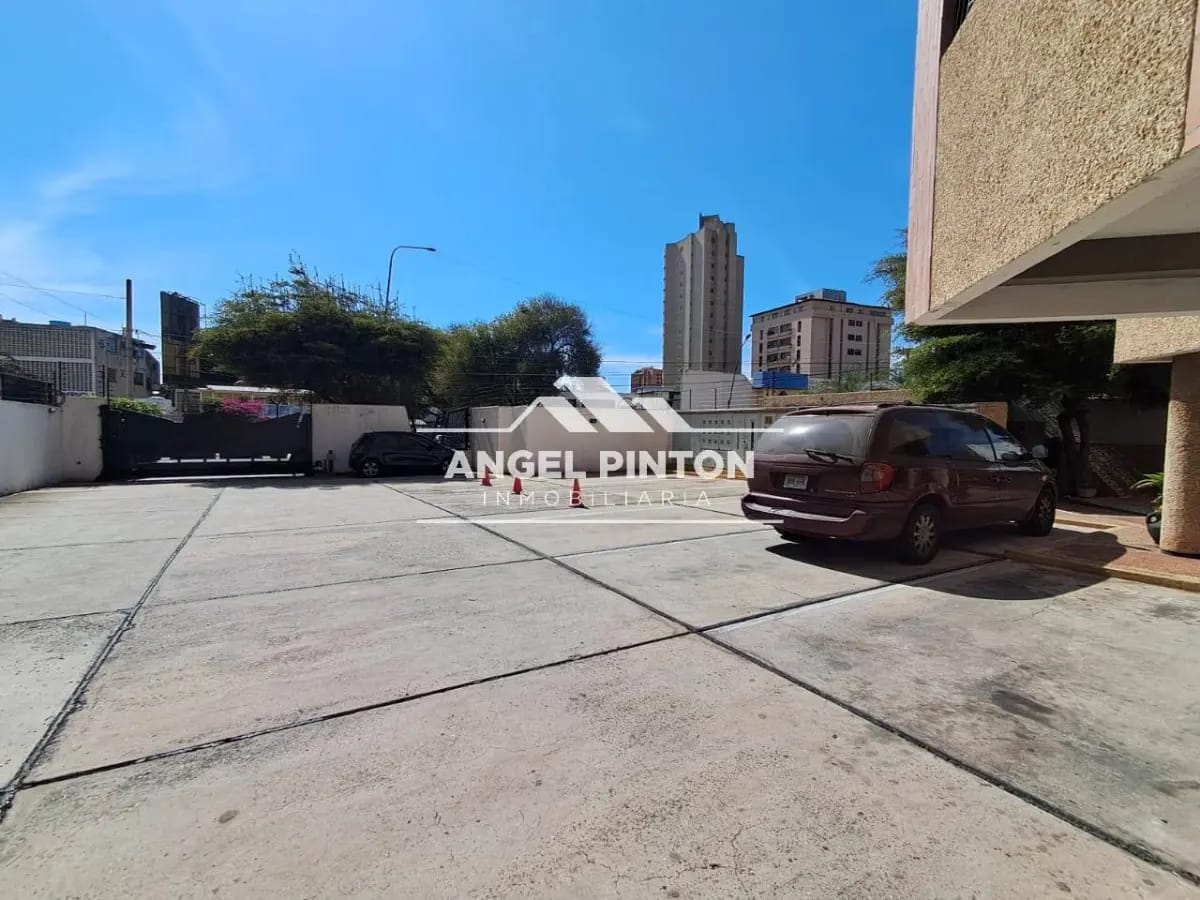 APARTAMENTO ALQUILER AV BELLA VISTA MARACAIBO VENEZUELA API 9038 - 9