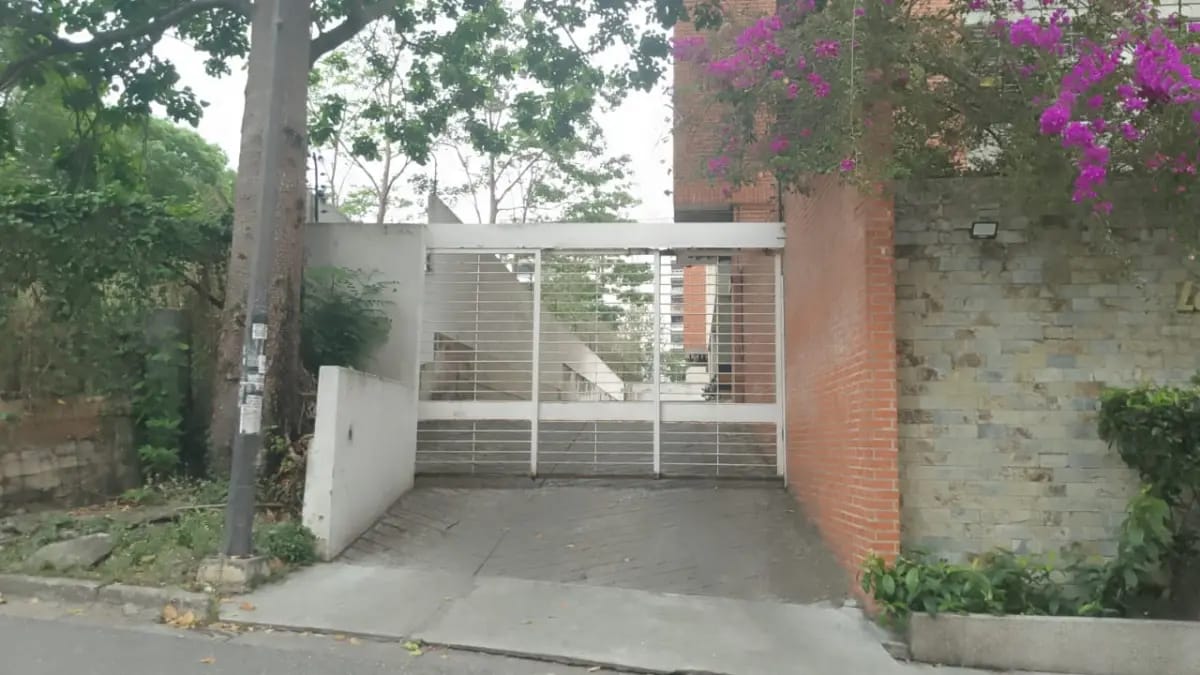 Excelente Inmueble Totalmente Remodelado - 5