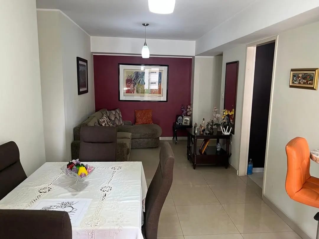Excelente Inmueble Totalmente Remodelado - 11