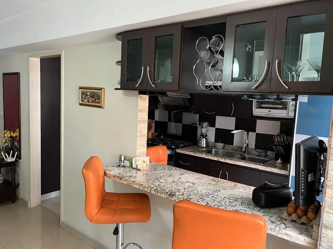 Excelente Inmueble Totalmente Remodelado - 14