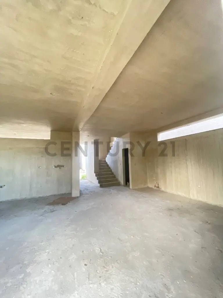 Moderno Townhouse en obra gris - 4