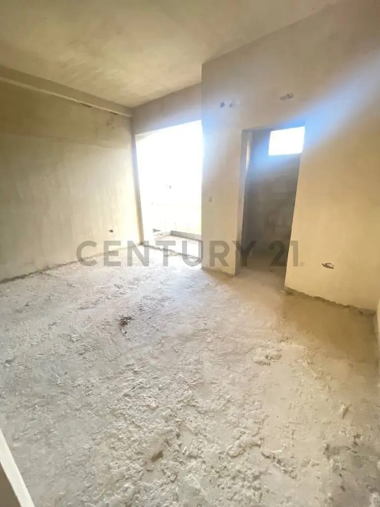 Moderno Townhouse en obra gris - 6