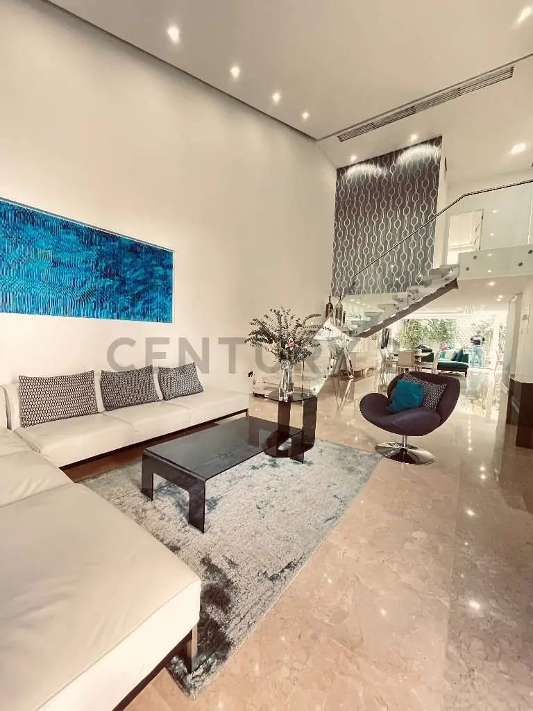 Hermoso y lujoso Townhouse totalmente equipado - 2