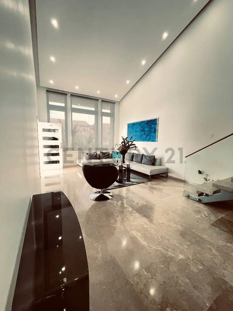 Hermoso y lujoso Townhouse totalmente equipado - 3