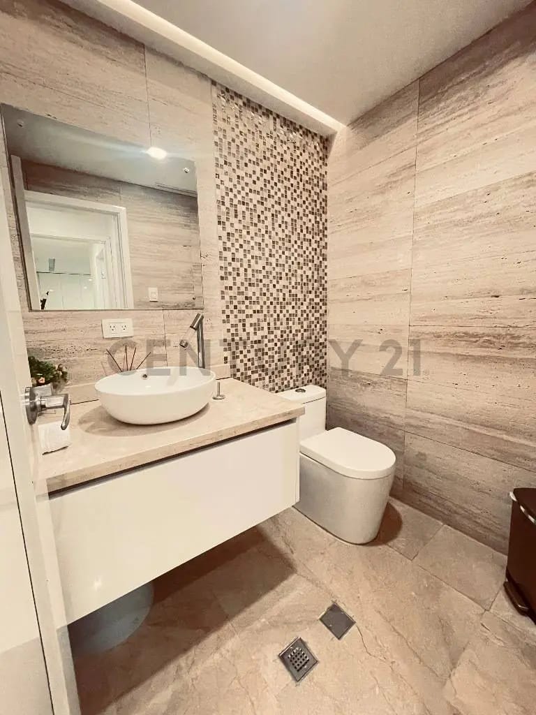 Hermoso y lujoso Townhouse totalmente equipado - 9
