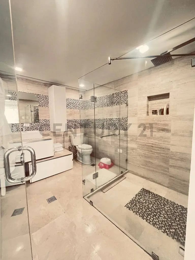 Hermoso y lujoso Townhouse totalmente equipado - 13