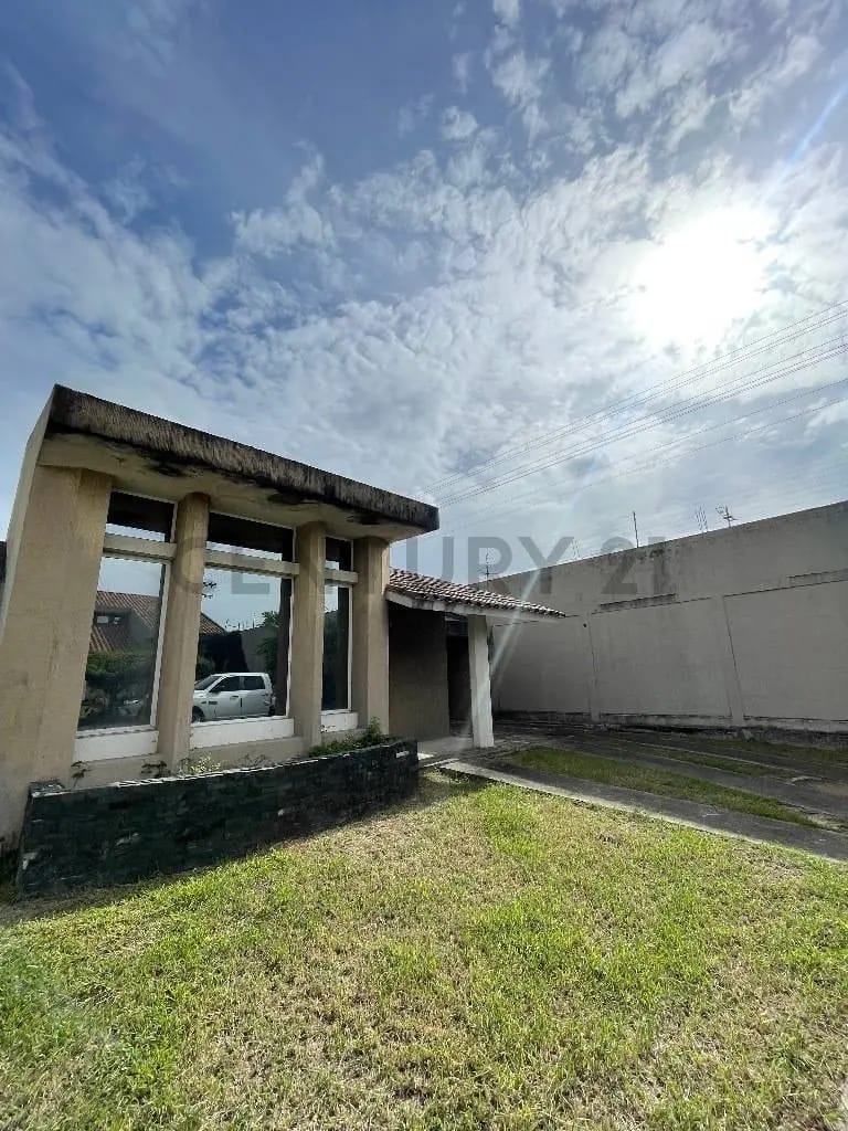 Majestuoso Townhouse en obra gris - 3