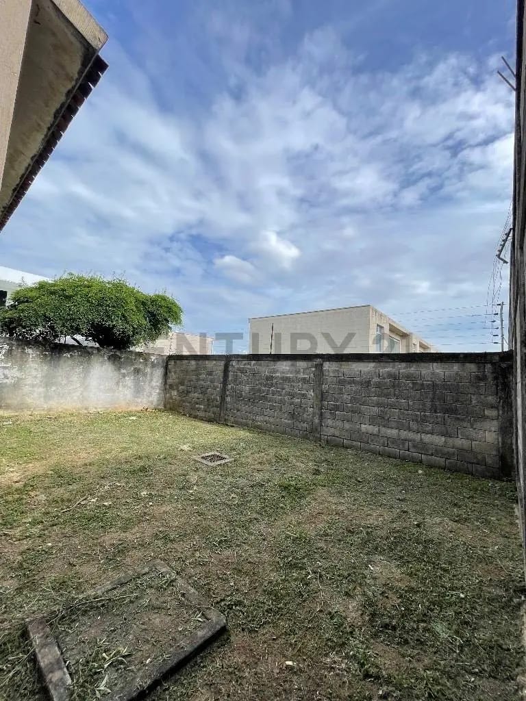 Majestuoso Townhouse en obra gris - 11