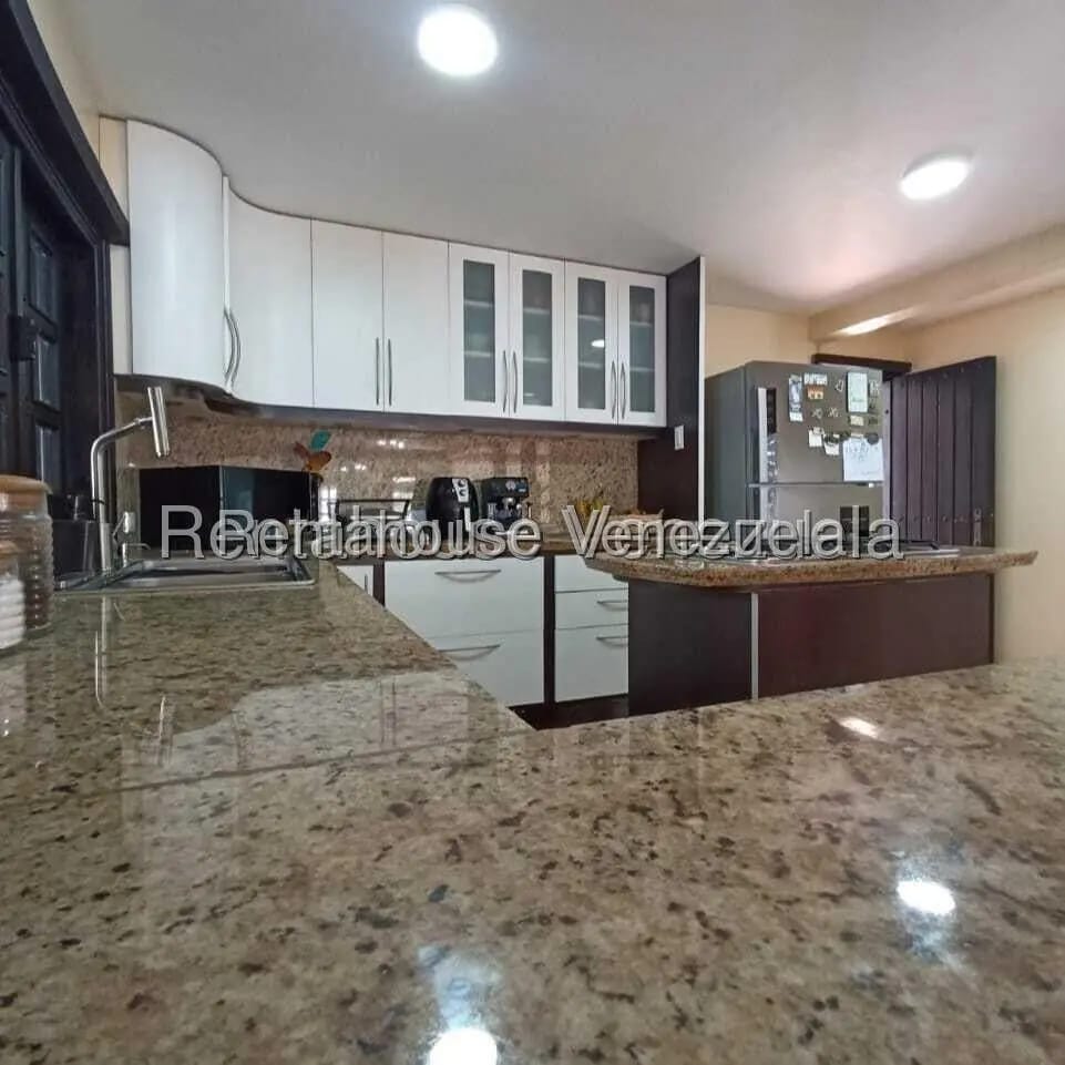 Magnífica casa en venta Urbanización Club de Campo, San Antonio de Los Altos - 12