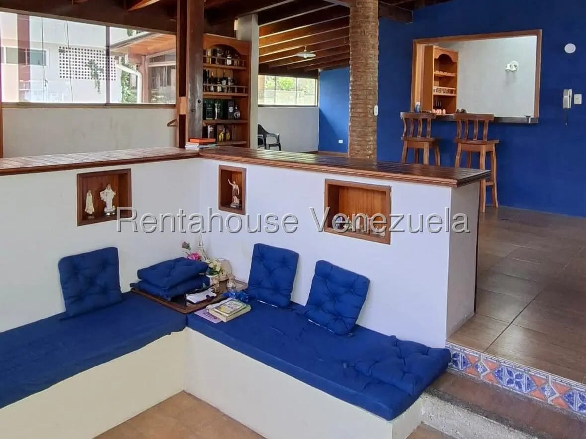 Estupendo apartamento en venta Cumbres de Curumo - 8
