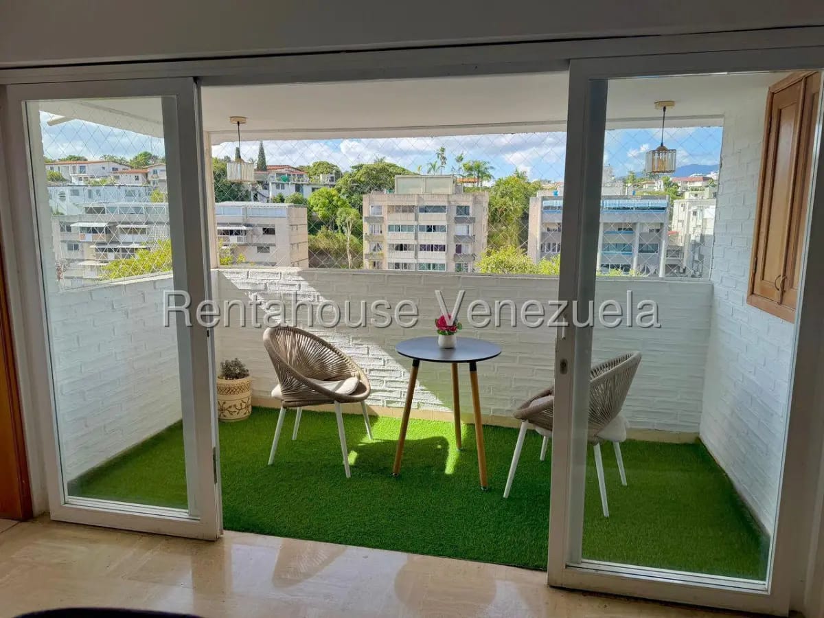 Estupendo apartamento en venta Cumbres de Curumo - 20