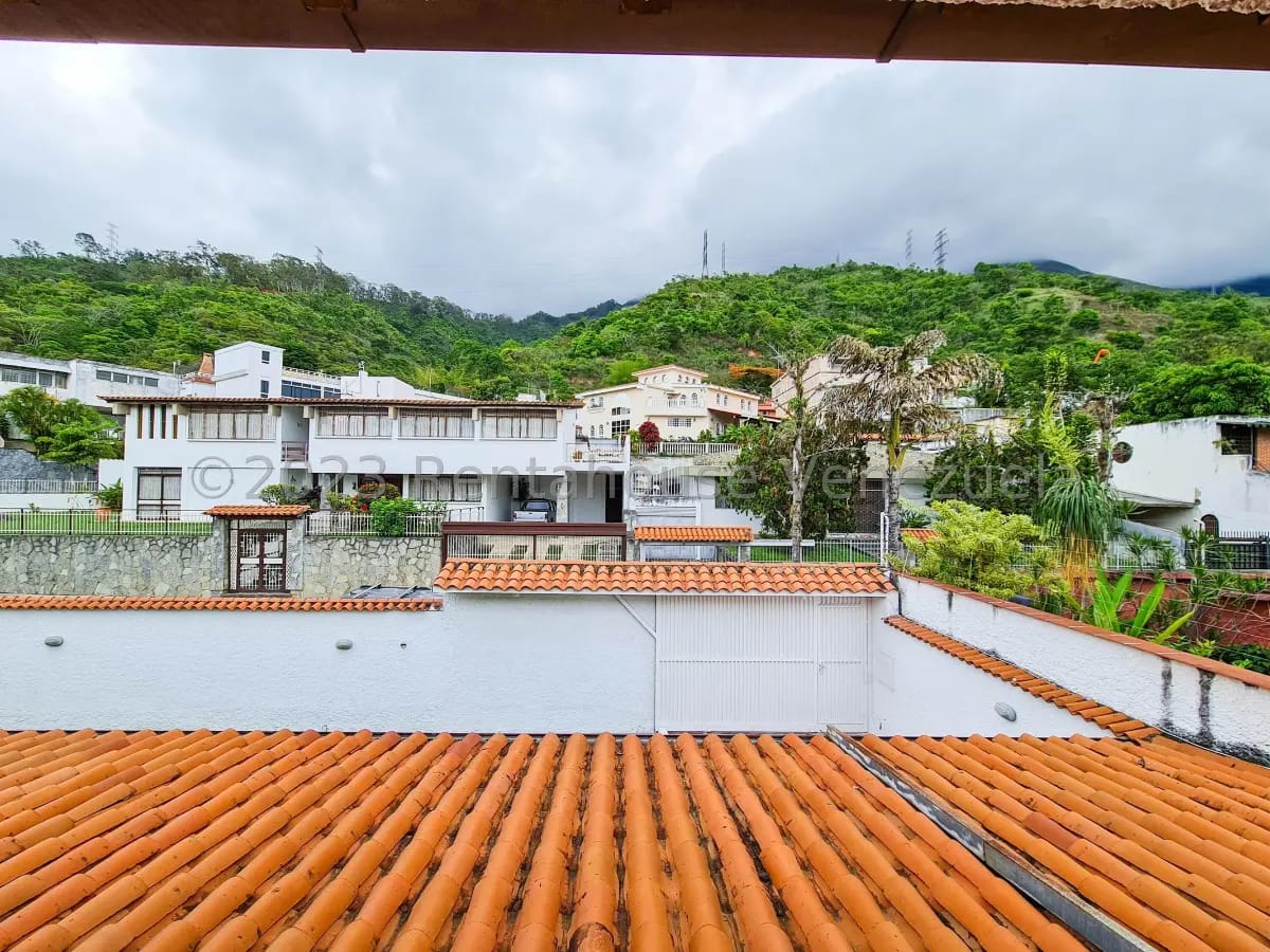 Hermosa Casa En Venta El Marques, Calle Cerrada Con Vigilancia. Jardín Y Una Terraza, parrillera - 12