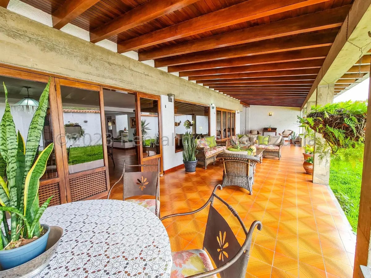Hermosa Casa En Venta El Marques, Calle Cerrada Con Vigilancia. Jardín Y Una Terraza, parrillera - 15