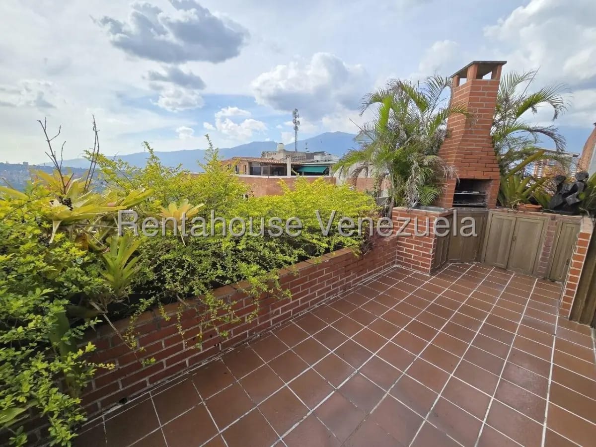 Amplio Apartamento En Venta Los Samanes. Ph Dúplex, Estupenda Terraza Con Parrillera - 6