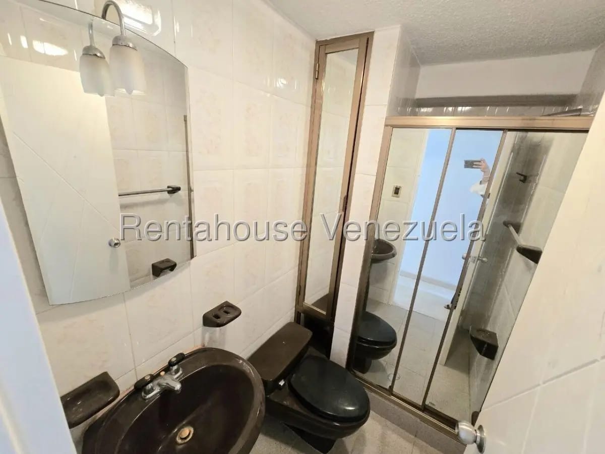 Amplio Apartamento En Venta Los Samanes. Ph Dúplex, Estupenda Terraza Con Parrillera - 18