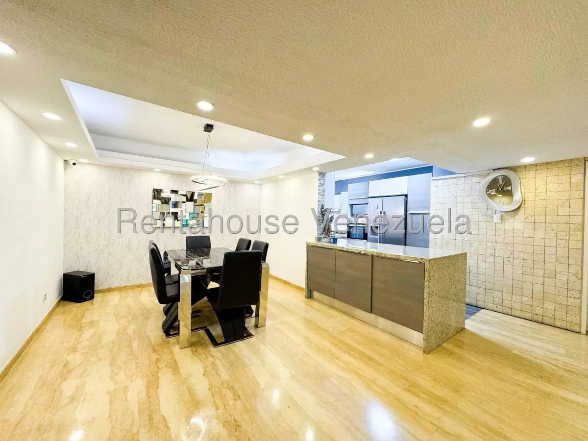 Espacioso Apartamento Ph En Santa Eduvigis, Totalmente Amoblado. Vista Al Ávila - 8