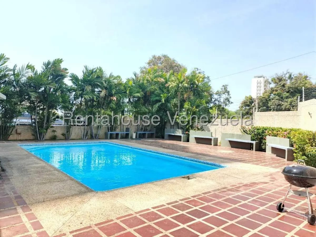 APARTAMENTO EN ALQUILER - 13