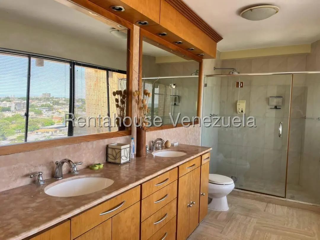 EN VENTA PENT HOUSE DE 2 PISOS - 24