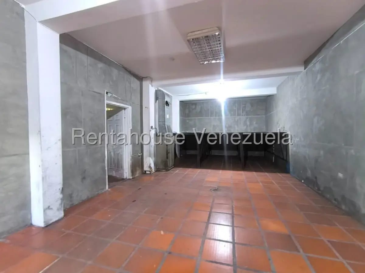 LOCAL EN VENTA - 14