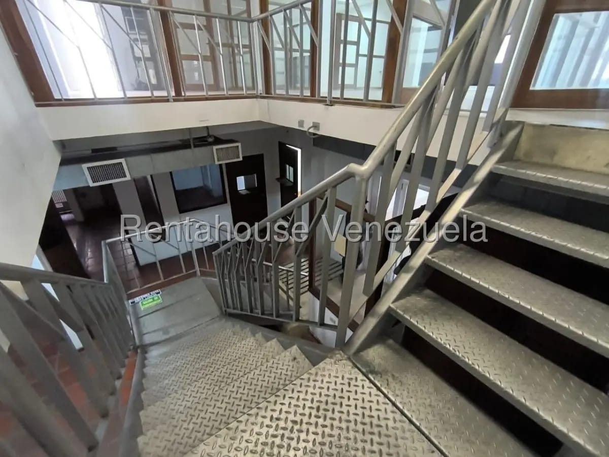 LOCAL EN VENTA - 16