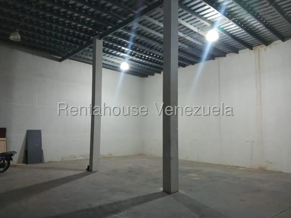 LOCAL EN VENTA - 16