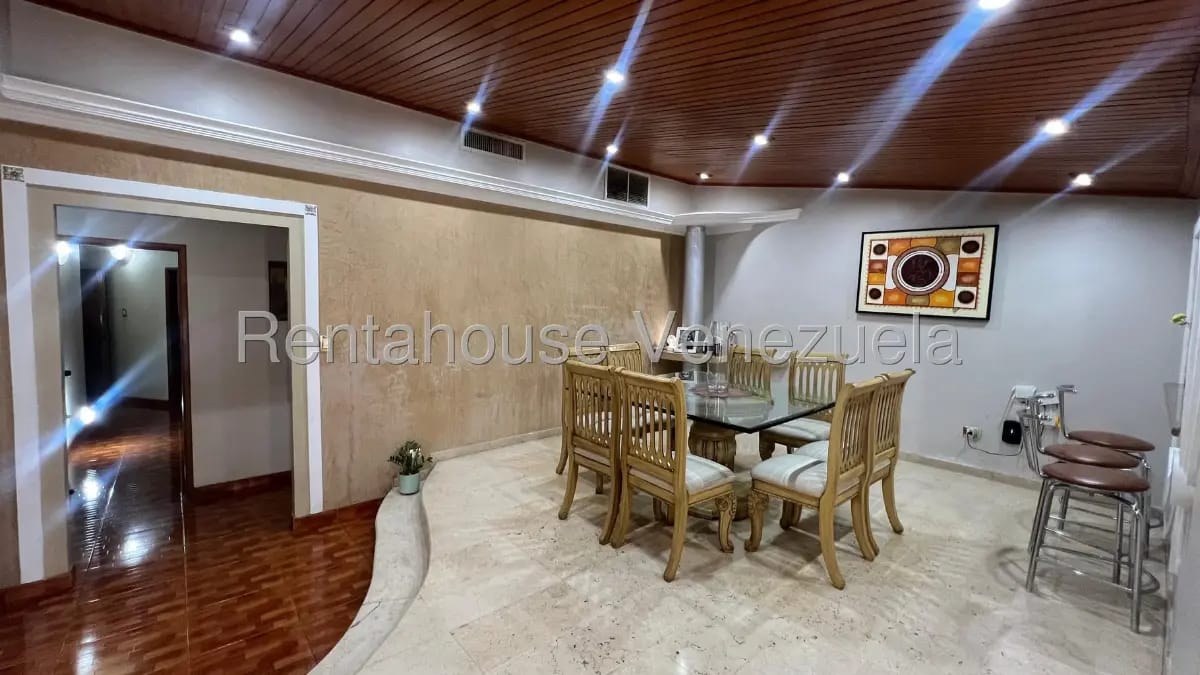 CASA EN VENTA - 13