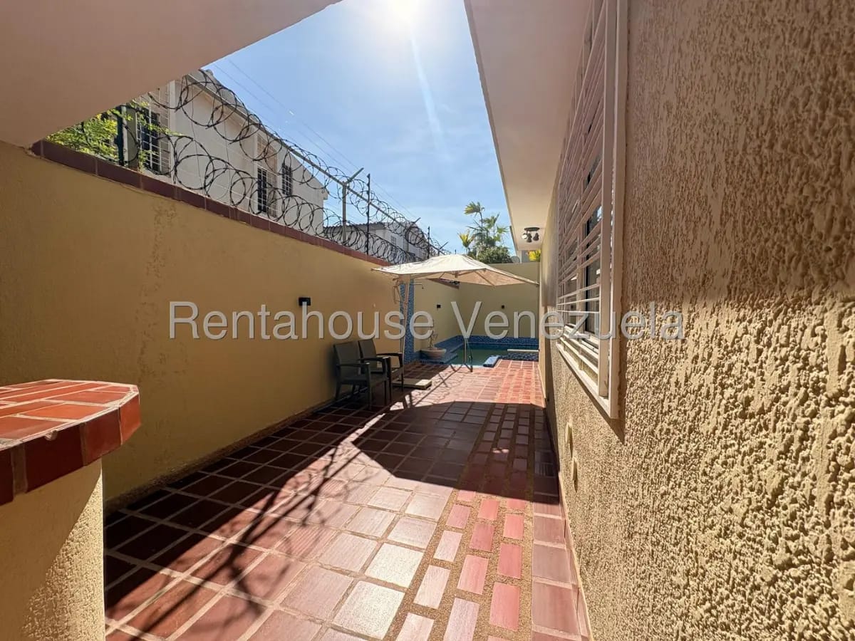 TOWNHOUSE EN VENTA - 24