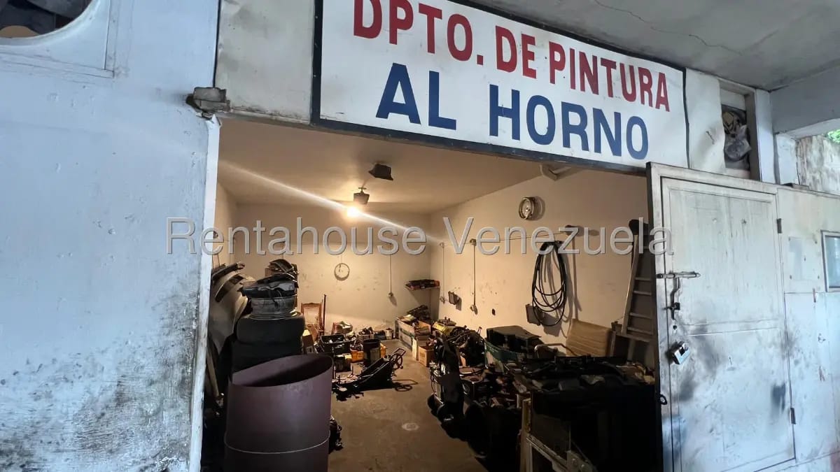 Amplio local comercial multiproposito en venta con apartamentos, zona norte - 10