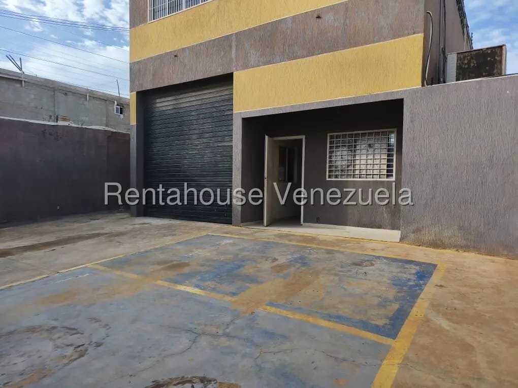Amplio galpón en venta con excelente ubicación, 18 de octubre. - 3