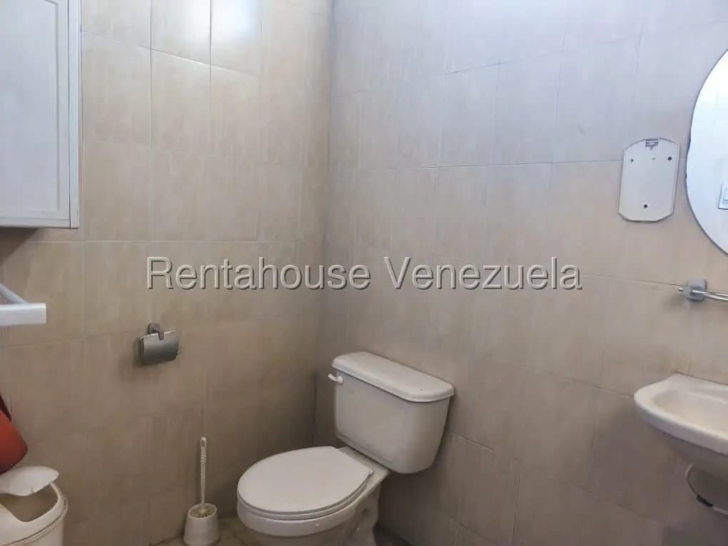 Amplio galpón en venta con excelente ubicación, 18 de octubre. - 17