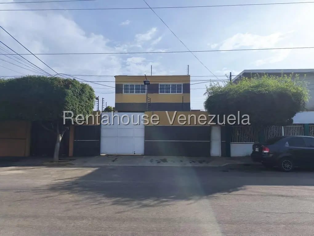 Amplio galpón en venta con excelente ubicación, 18 de octubre. - 19