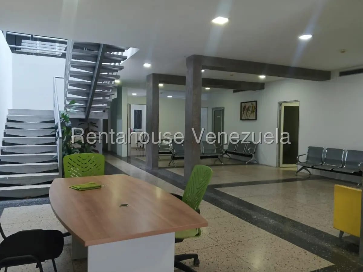 Propiedad de 2 pisos en venta en sector Belloso. Maracaibo - 2