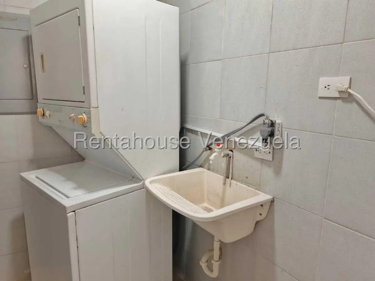 Hermoso apartamento en alquiler totalmente amoblado de 2 niveles con planta y pozo, sect Bellas Arte - 12