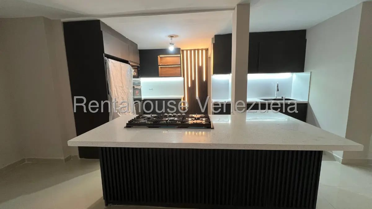 Hermoso apartamento en venta planta baja actualizado, edf.Sierra Bonita, Zapara. Maracaibo - 2