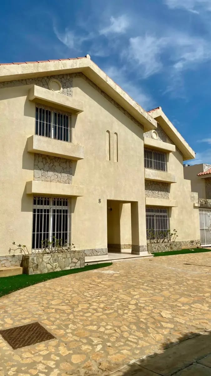 Preciosa Propiedad Conjunto Residencial Casa Blanca - 2