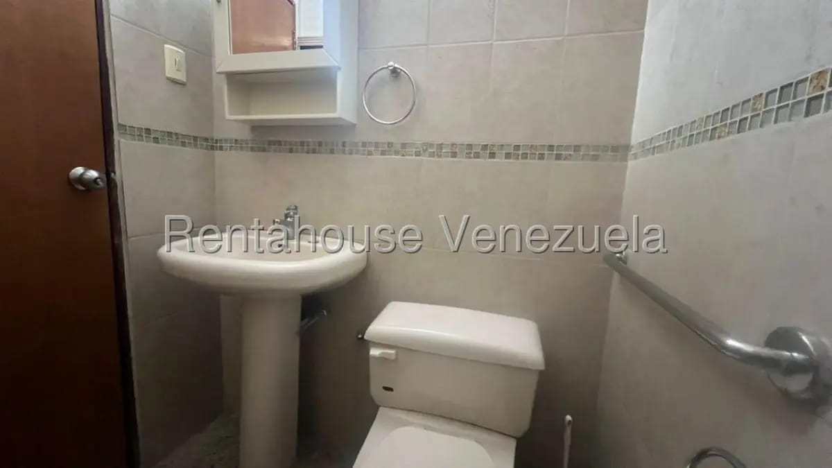 AMPLIA CASA EN VENTA EN MARACAIBO, URBANIZACIÓN MARANORTE PRIMERA ETAPA - 8