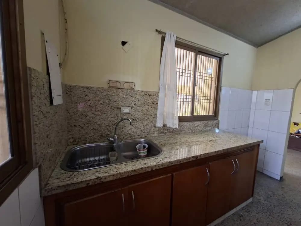 AMPLIA CASA EN VENTA EN MARACAIBO, URBANIZACIÓN MARANORTE PRIMERA ETAPA - 15