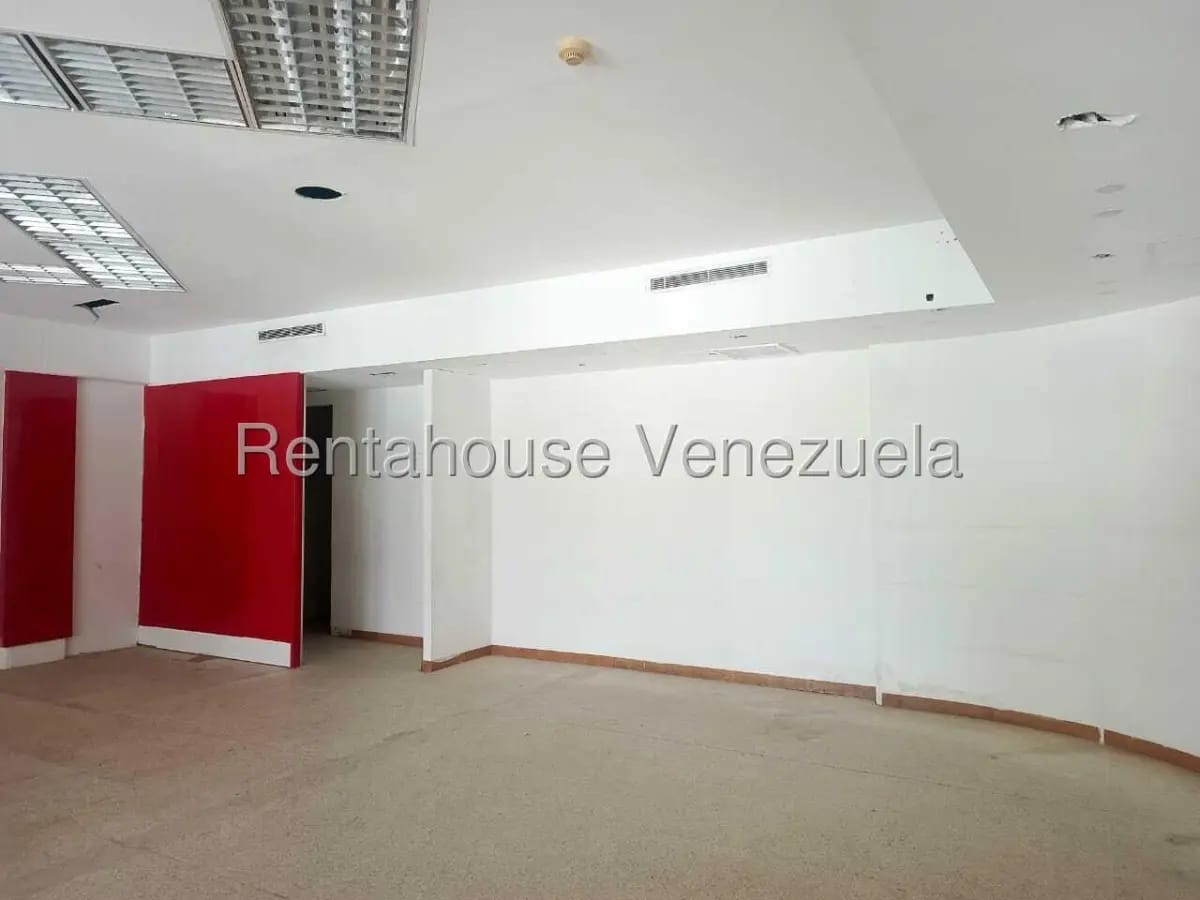 LOCAL COMERCIAL EN ALQUILER EN DELICIAS NORTE - 3