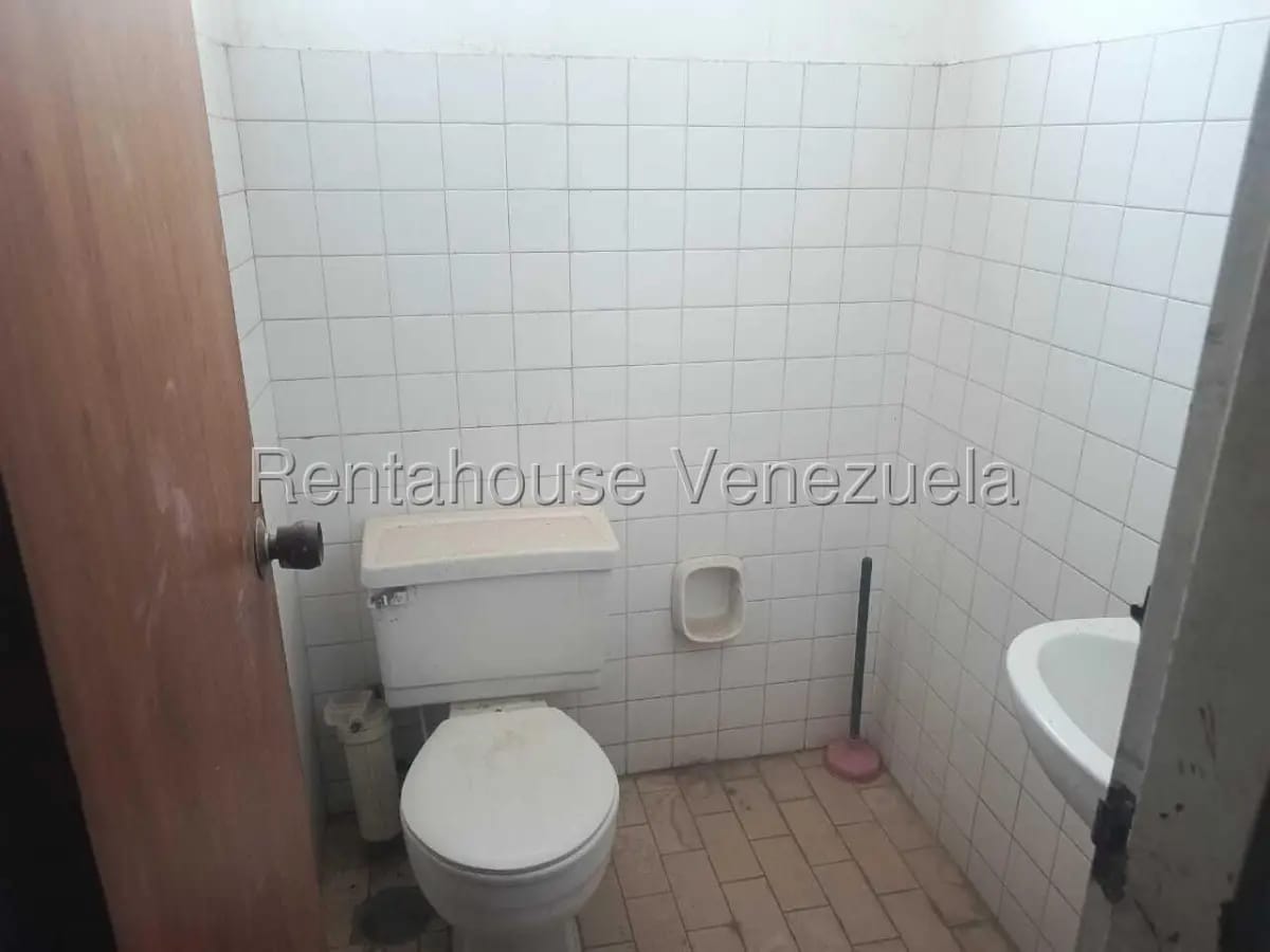 LOCAL COMERCIAL EN ALQUILER EN DELICIAS NORTE - 12