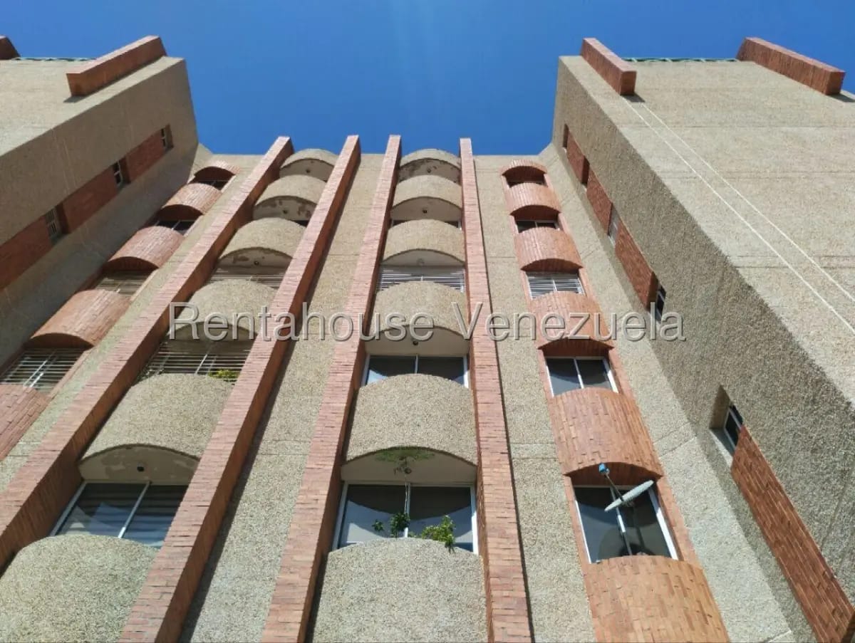 APARTAMENTO EN ALQUILER EN ZAPARA - 2